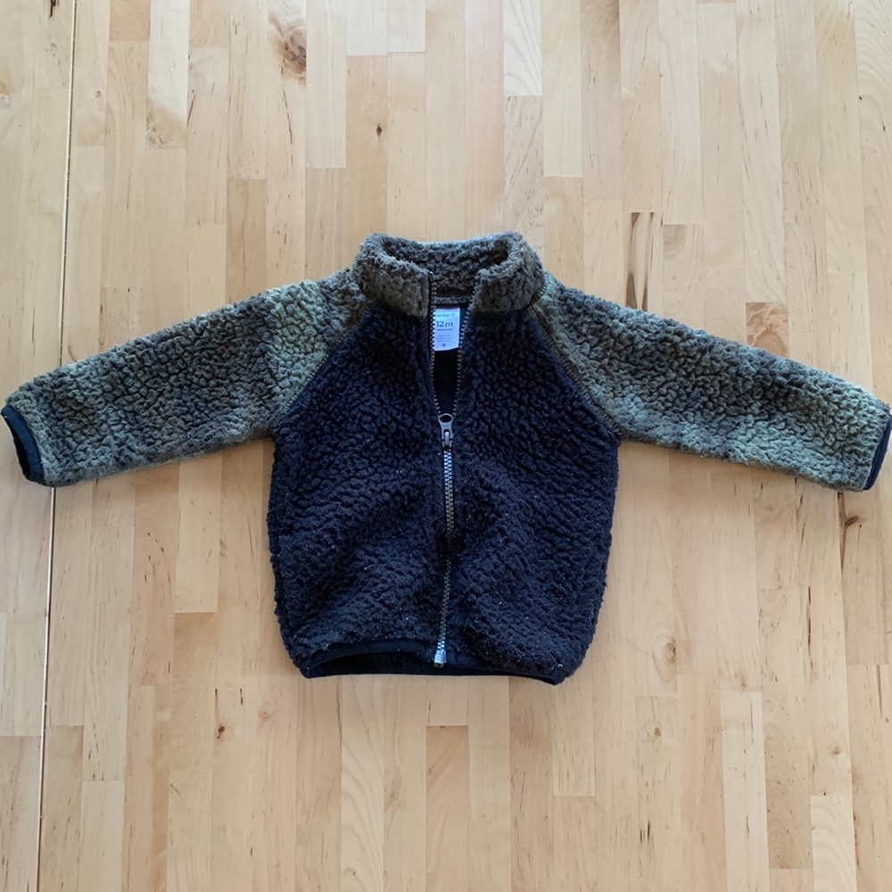 Bundle of 3 Sweatshirts - 12M - Picture 8 of 10